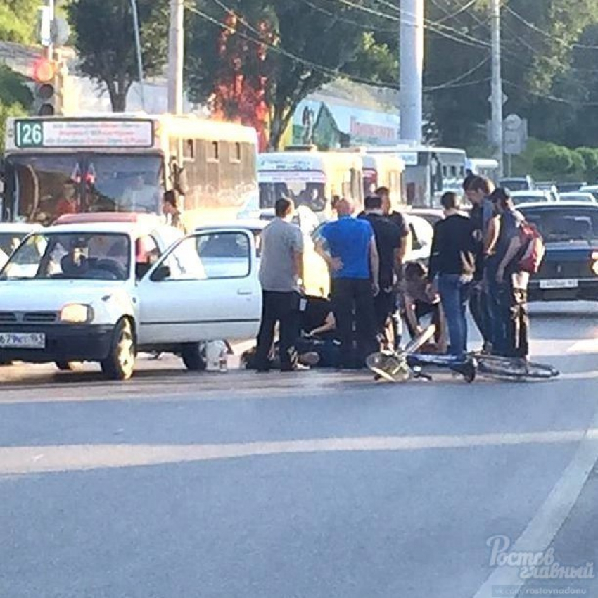 На проспекте Стачки авария перекрыла движение