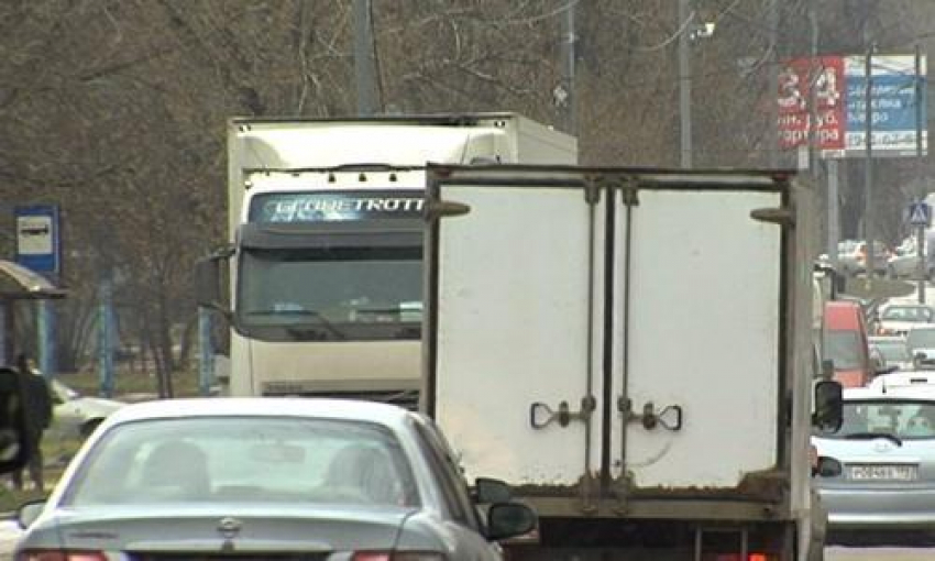 Из-за матча Лиги чемпионов на Шолохова в Ростове ограничат движение грузовиков
