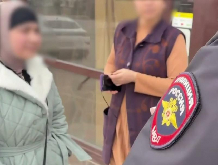 Полицейские в Ростове попались на «резиновых» регистрациях иностранцев