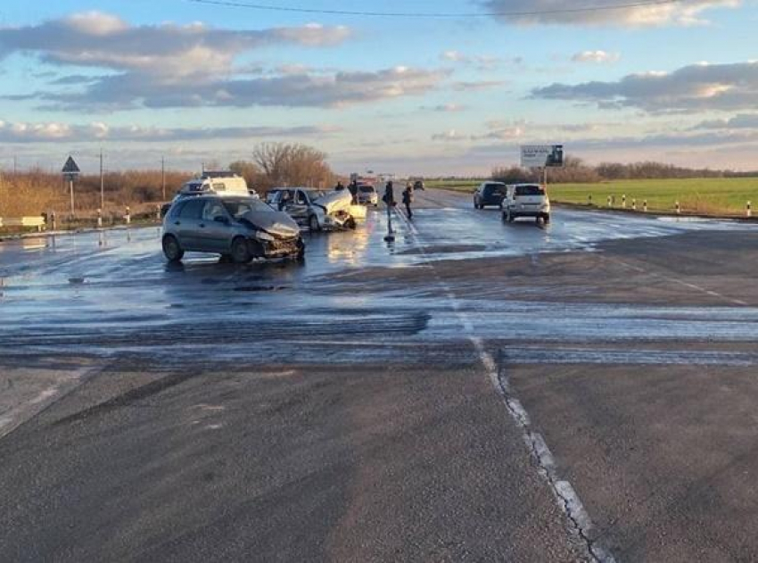 В Ростовской области в ДТП погибли два человека 