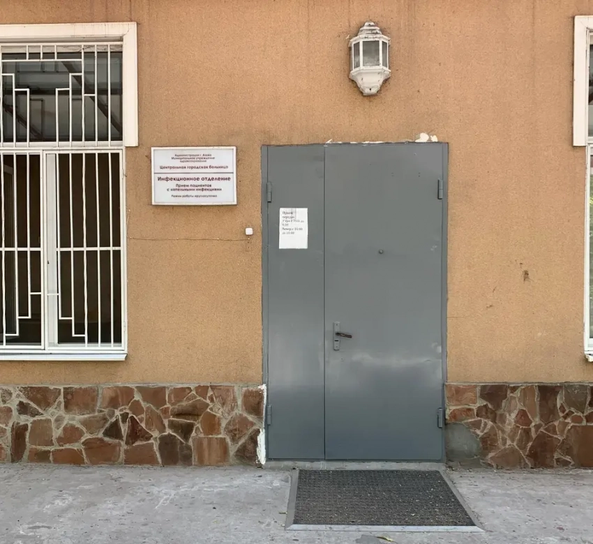 Школьница заразилась ВИЧ и гепатитом С после лечения в горбольнице Азова