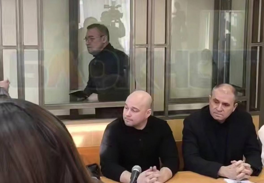 В суд привели экс-советника губернатора Голубева и министра сельского хозяйства