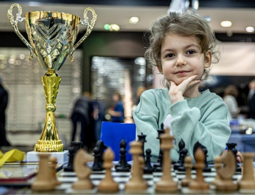 Шестилетняя ростовчанка стала призером азиатских соревнований по шахматам