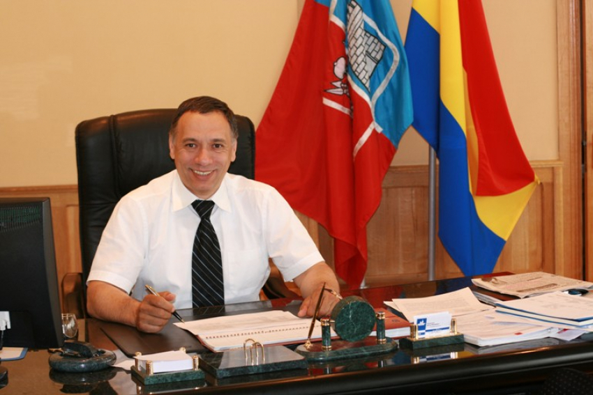 Экс-главу Ворошиловского района оправдали по делу о рухнувшем доме на Нариманова