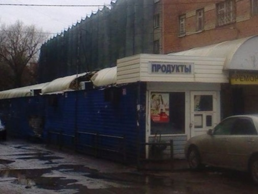 Работники рынка: ларьки на Комсомольской площади в Ростове взорвали умышленно 