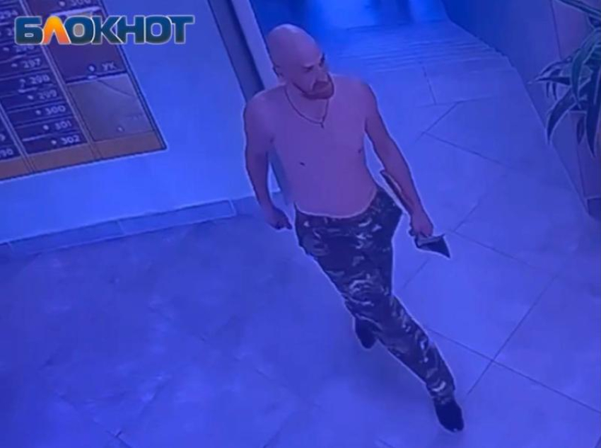 В Ростове полуголого мужика с топором все еще разыскивают 