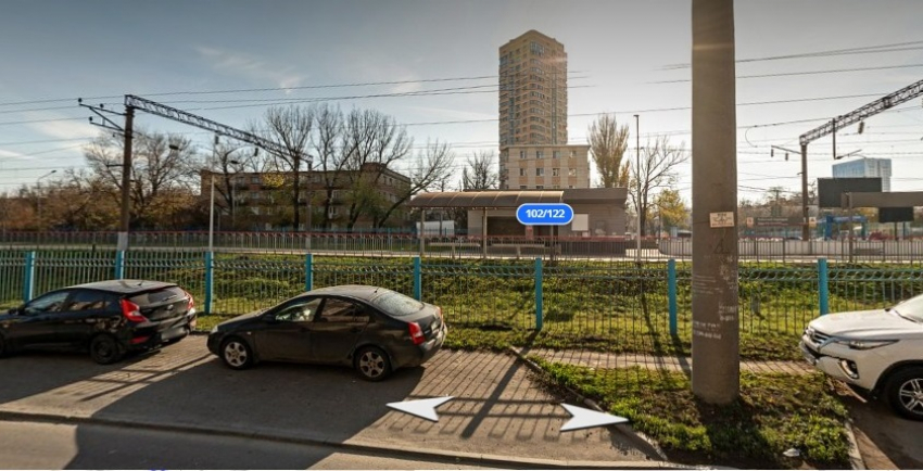 В Ростове мужчина погиб под колесами пассажирского поезда
