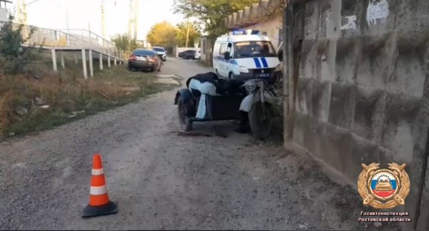 Водитель мотоцикла погиб на месте: выясняются обстоятельства ДТП в Ростовской области
