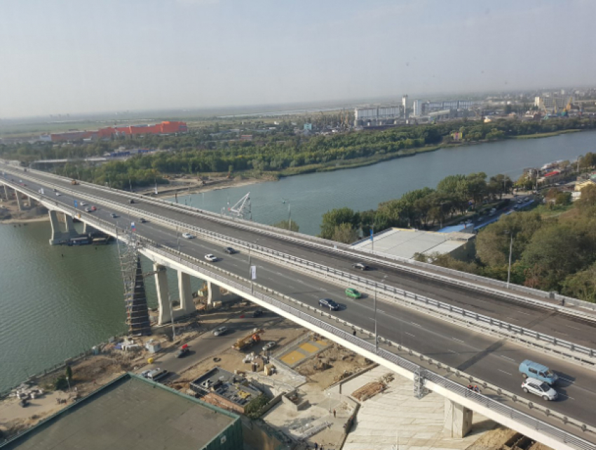Ворошиловский мост открыли в Ростове после нескольких лет ожидания