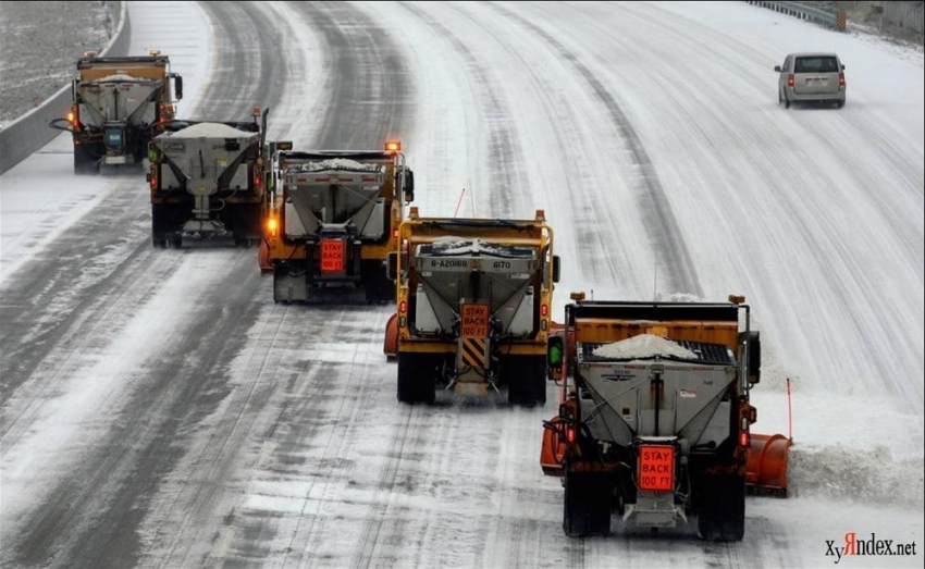 Снегоуборочная техника уже выехала на улицы Ростова