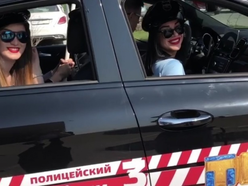 Соблазнительные «полицейские» в Ростовской области устроили рейд по улицам в поисках плохих мальчиков 