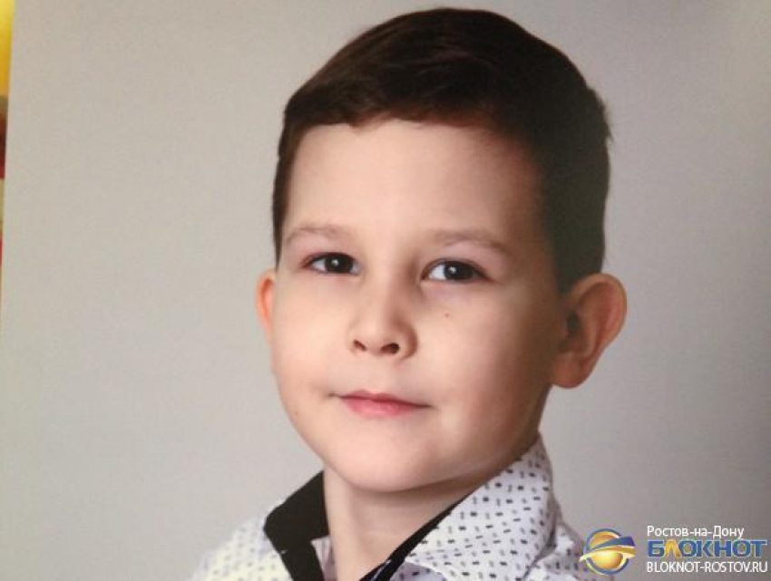 В Ростовской области неизвестные от здания школы похитили 6-летнего мальчика