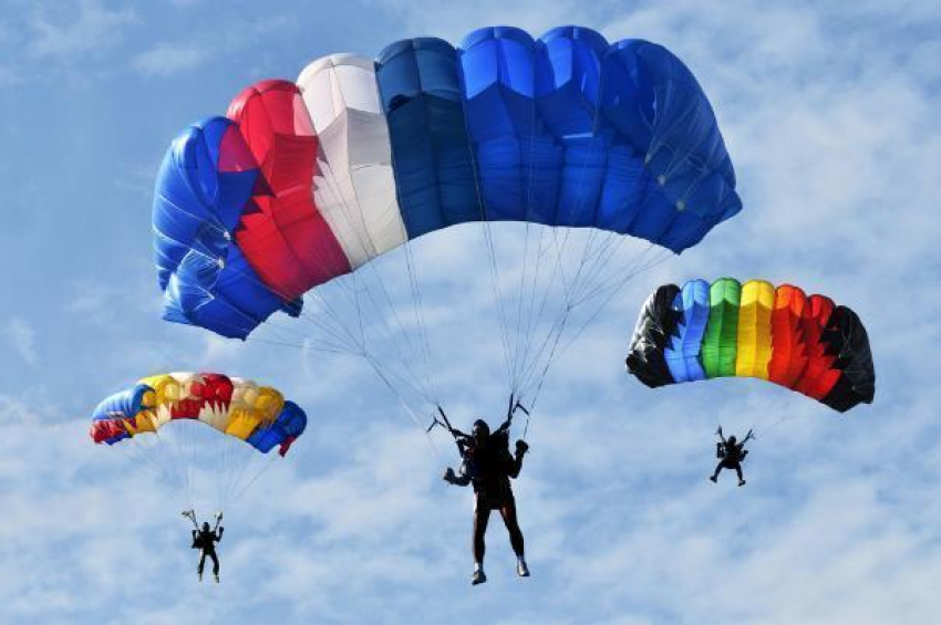 Календарь: 26 июля -День парашютиста в России