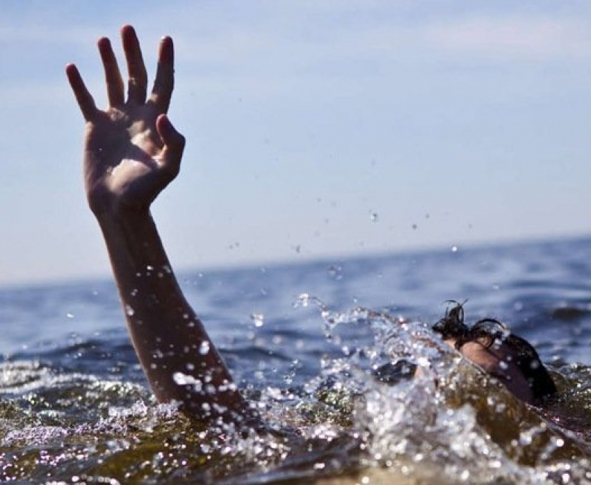 В Ростовской области в водоеме обнаружили тело 