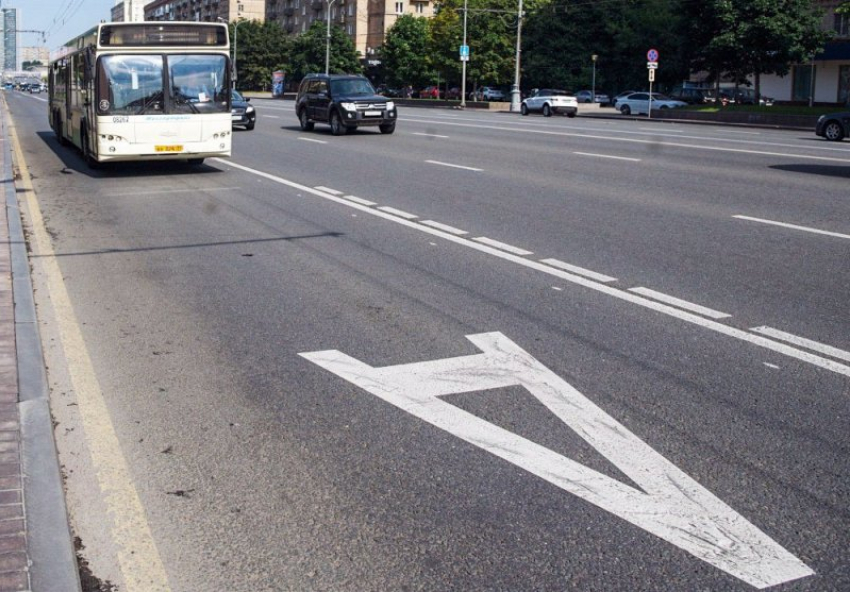 На проспекте Королева в Ростове оборудуют выделенную полосу для автобусов с 15 октября