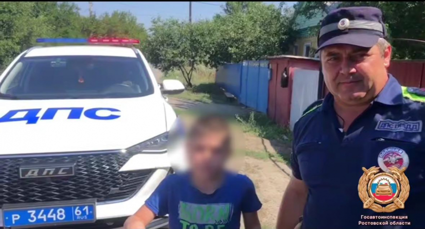 Одинокого ребенка с велосипедом нашли на трассе в Ростовской области