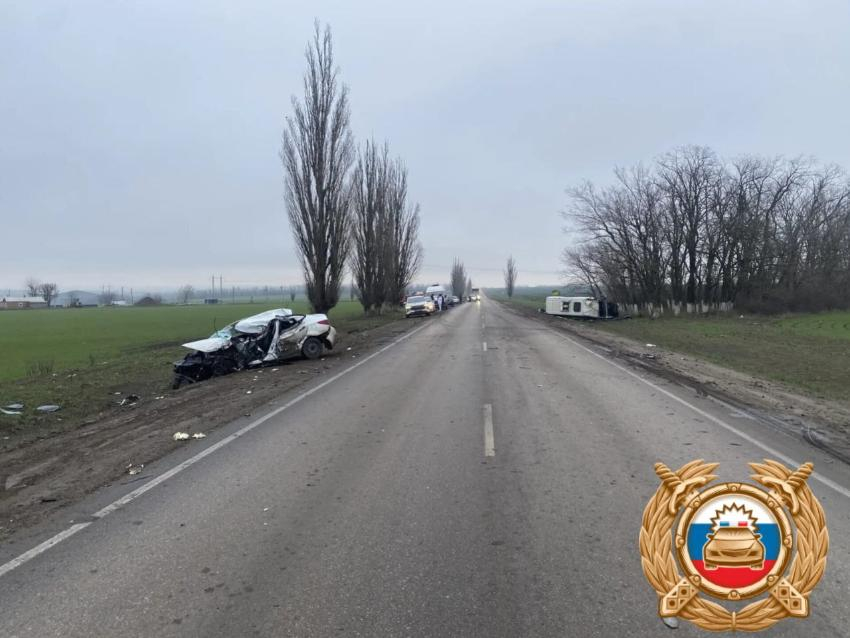 Три человека пострадали в ДТП в Ростовской области 