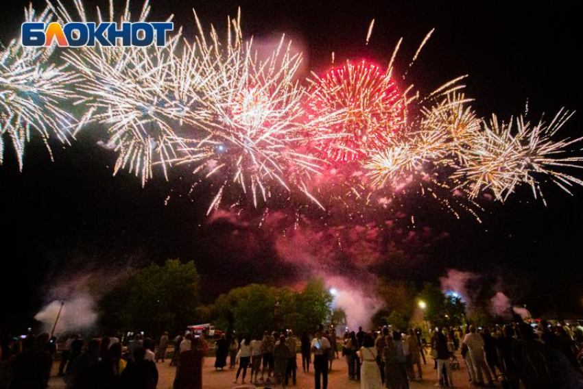 Жители Ростовской области вновь останутся без салютов на Новый год 