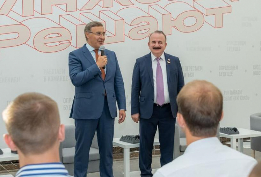 Министр науки России Фальков посетил Ростов-на-Дону