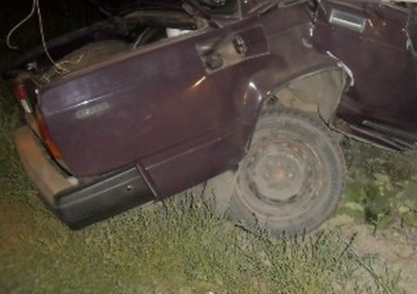 В Ростовской области в лобовом ДТП погибли супруги-пенсионеры, пострадал их 14-летний внук