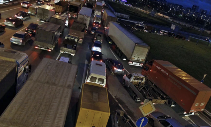 В Ростове предложили ограничить проезд грузовиков