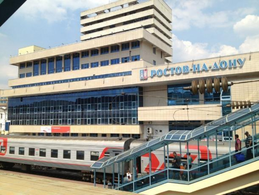 Для выхода на перрон вокзала Ростов-Главный теперь нужен билет или паспорт