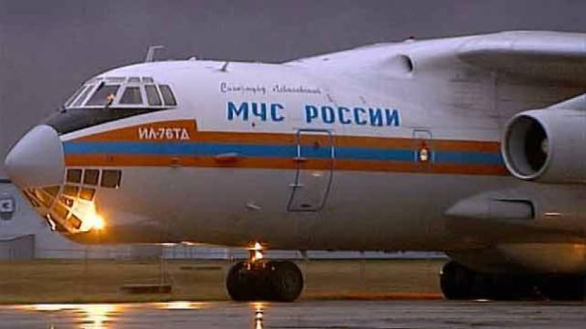 Спецборт МЧС России доставит из Ростова в Москву тяжелобольных детей  Донбасса