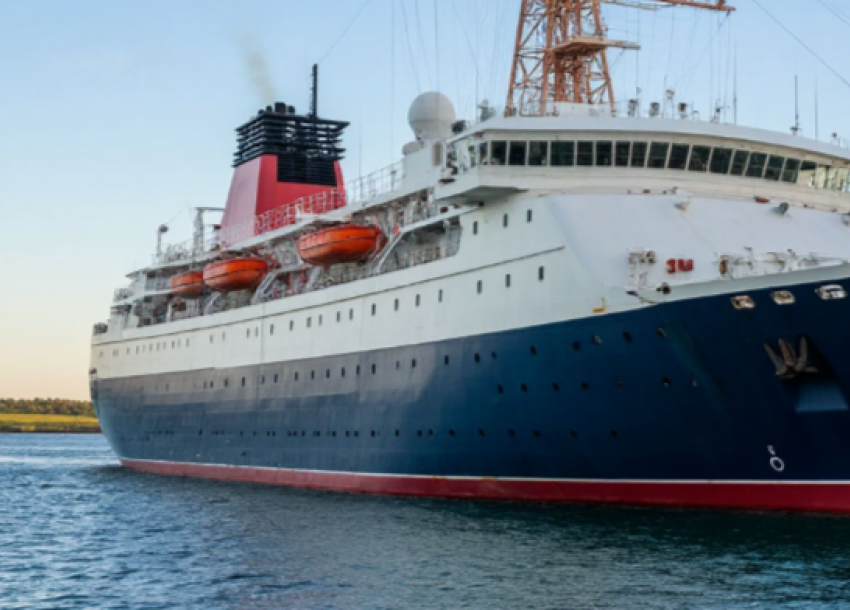 В Ростове ищут желающих купить списанный военный корабль за 11 миллионов рублей