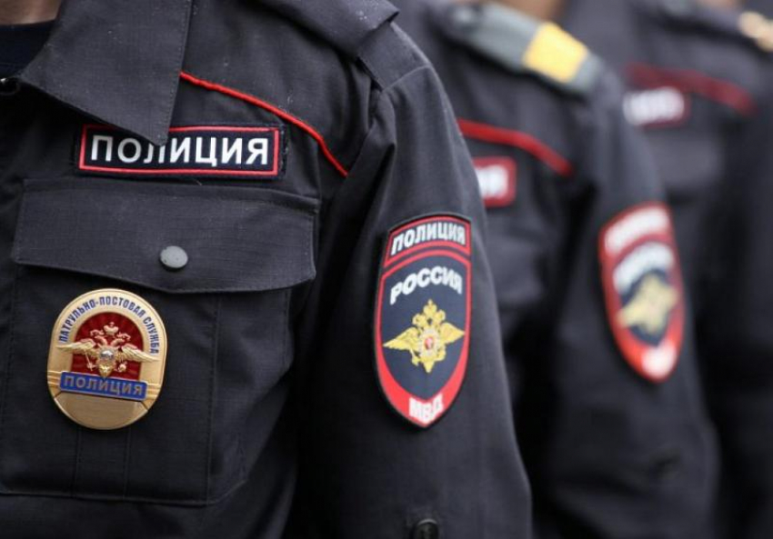 В Ростовской области полицейский обложил бизнесмена данью