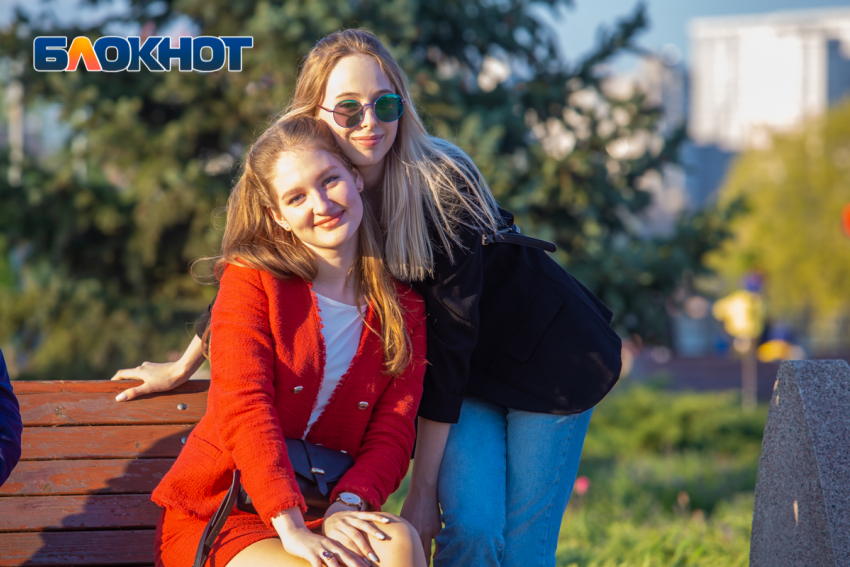 Парковый сезон в Ростове открыли с песнями и хорошим настроением