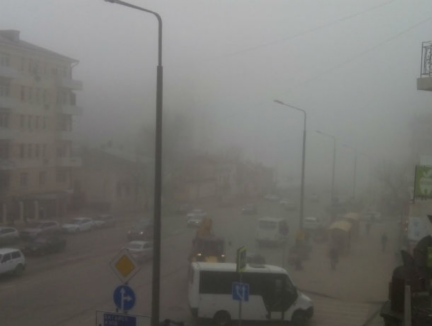 Жители проклинают дымящие заводы, из-за которых воздух стал в полтора раза грязнее в Ростове