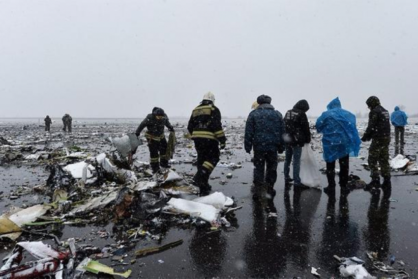 Обломками упавшего в Ростове самолета займутся американцы