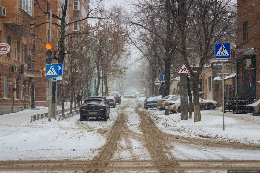 Владимир Арцыбашев отчитал УК за плохую уборку от снега улиц и дворов
