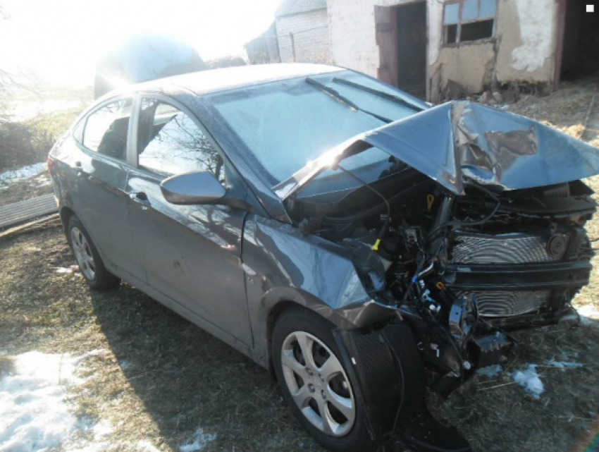 Оказавшаяся на встречке автоледи покалечила водителя Hyundai в Ростовской области