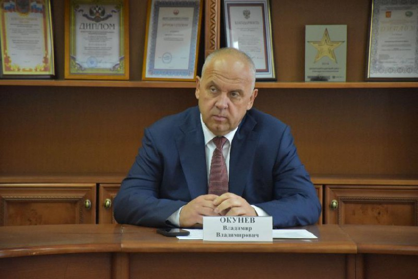 Суд Ростова заочно арестовал экс-замгубернатора области Владимира Окунева