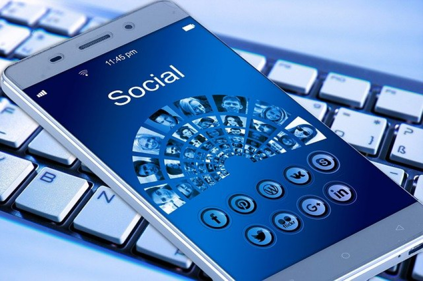 В работе Facebook, Instagram и WhatsАpp произошел масштабный сбой
