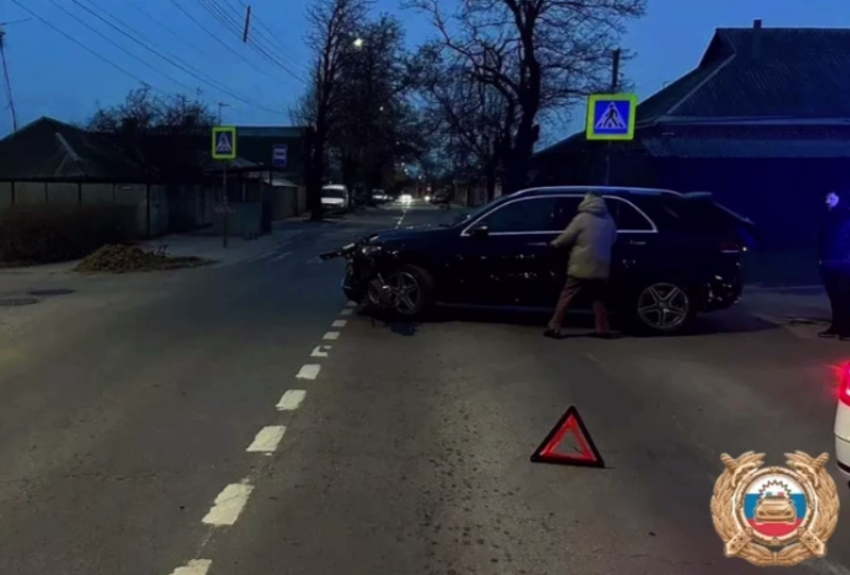 13-летний подросток на мопеде попал под колёса внедорожника на Лесозащитной в Ростове