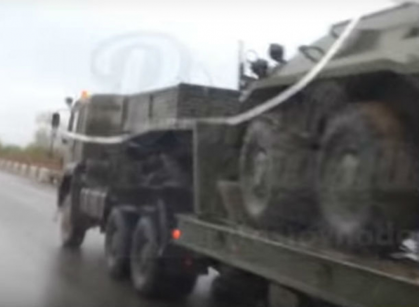 "Ликвидация": колонну военной техники в Ростове горожане сняли на видео