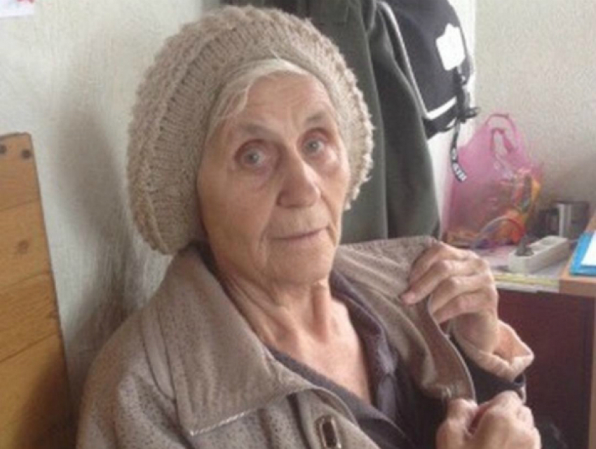 Родственников забывшей свой адрес женщины разыскивают в Батайске Ростовской области