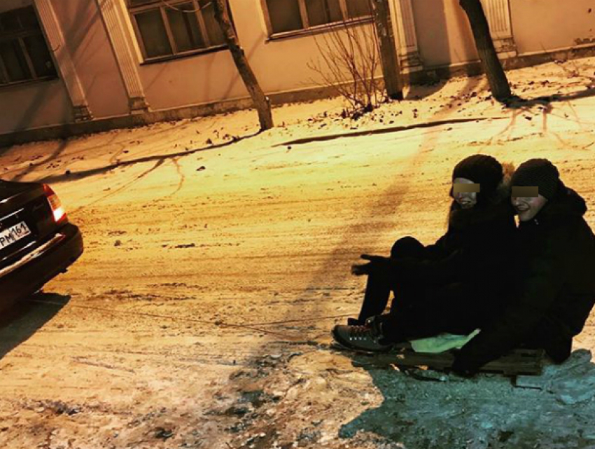 Улетные скоростные покатушки на «автосанях» по снежным дорогам Ростова попали на видео