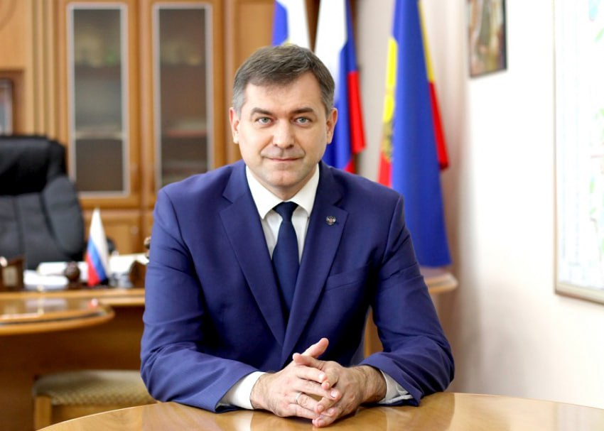 Экс-мэру Новочеркасска продлили арест по делу о крупной взятке