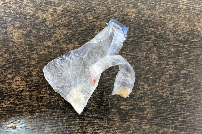 Мужчина пытался пронести «запрещенку»  в ростовскую колонию для сына