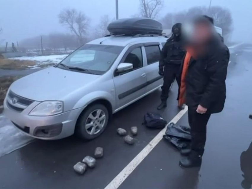 За попытку сбыта 6 кг мефедрона в Ростовской области и на Ставрополье арестовали жителя Саратова  