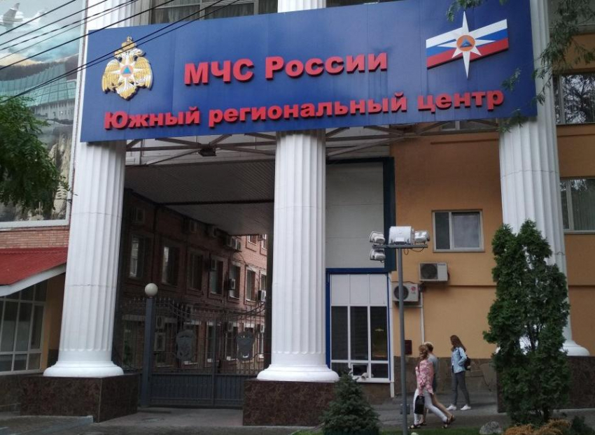 На забиравшего премии у подчиненных кадровика МЧС в Ростове завели уголовное дело