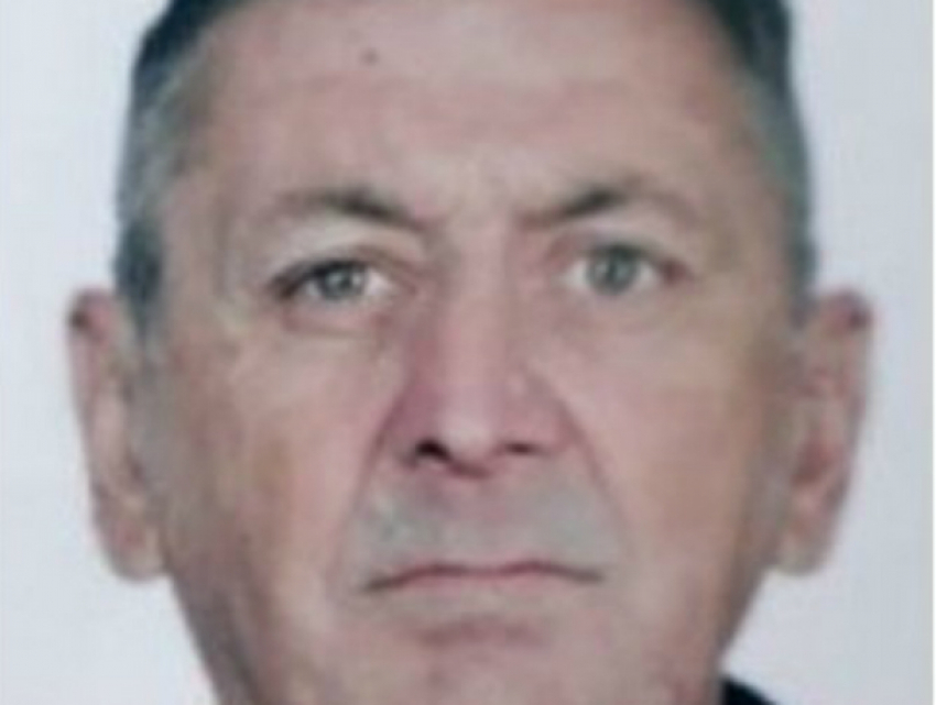 Дезориентированный мужчина в спортивном костюме пропал из больницы в Шахтах