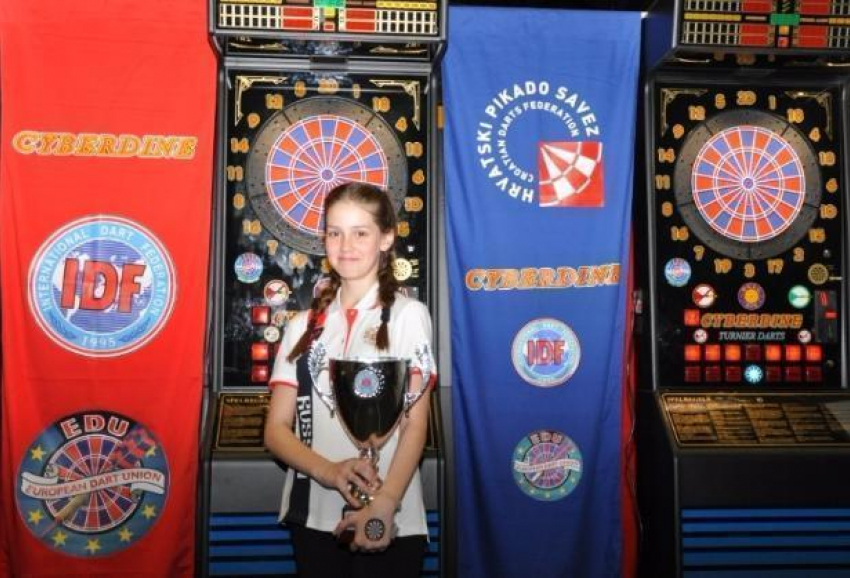 Юная ростовчанка завоевала золото Первенства Европы по дартс