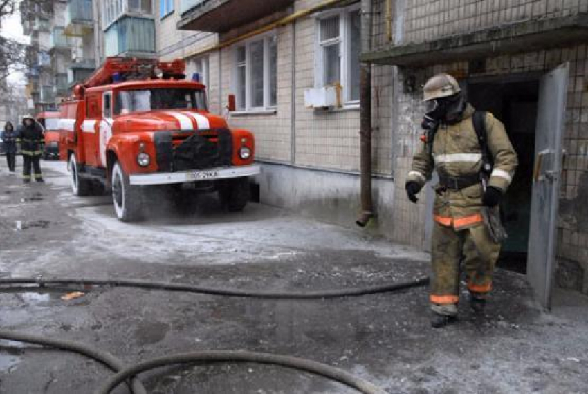 В Донецке  при пожаре  в жилом доме погибли люди