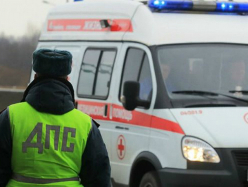Полицейский насмерть сбил женщину-пешехода в Ростовской области