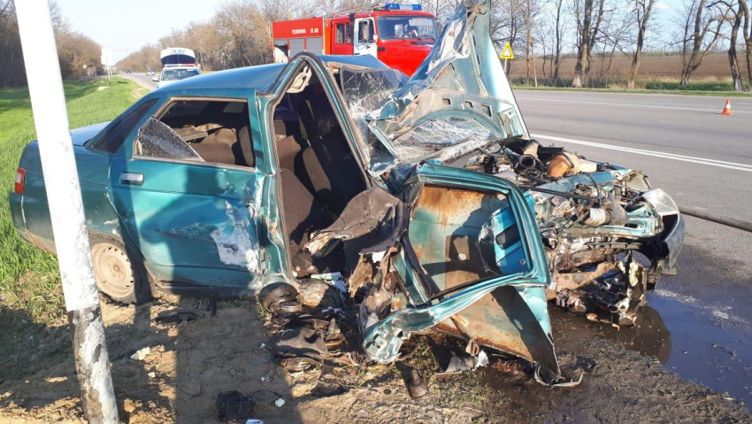 Водитель не уступил дорогу и спровоцировал смертельное ДТП в Ростовской области
