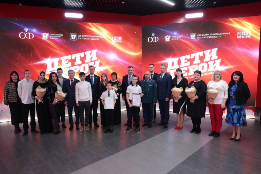 Юные дончане спасли двухлетнего ребёнка и не дали огню уничтожить хутор